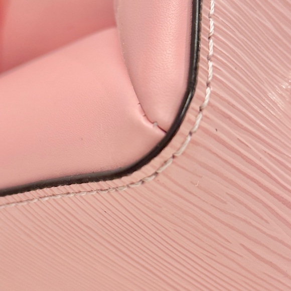 LOUIS VUITTON Epi Grenelle PM Rose Ballerine - Picture 7 of 13